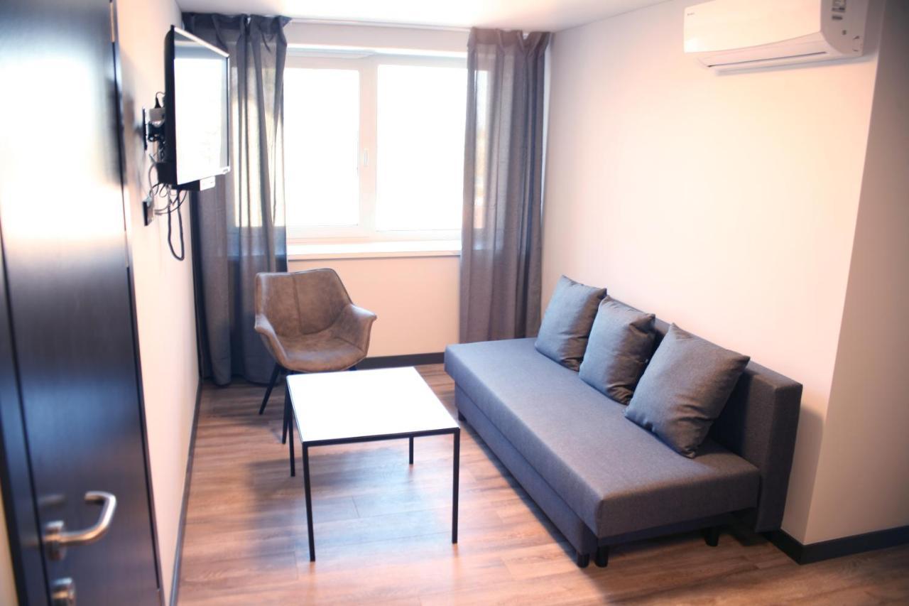 Hotel Baltas Gandras Naisiai Exteriér fotografie